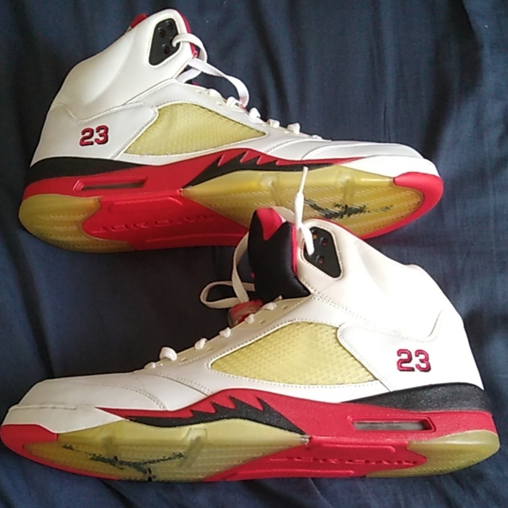 Air Jordan 5 Retro "Fire Red" 2006
